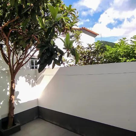 Bettencourt House * Santa Cruz da Graciosa